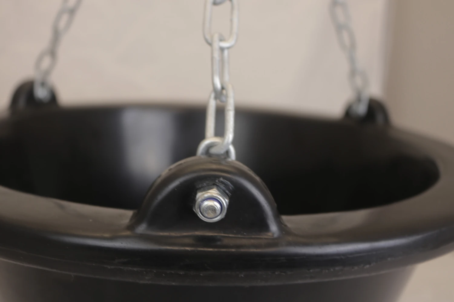 18.5" Self-Watering Hanging Basket 10 18.5" Self-Watering Hanging Basket - Image 10