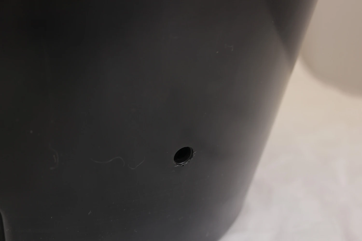 18.5" Self-Watering Hanging Basket 9 18.5" Self-Watering Hanging Basket - Image 9