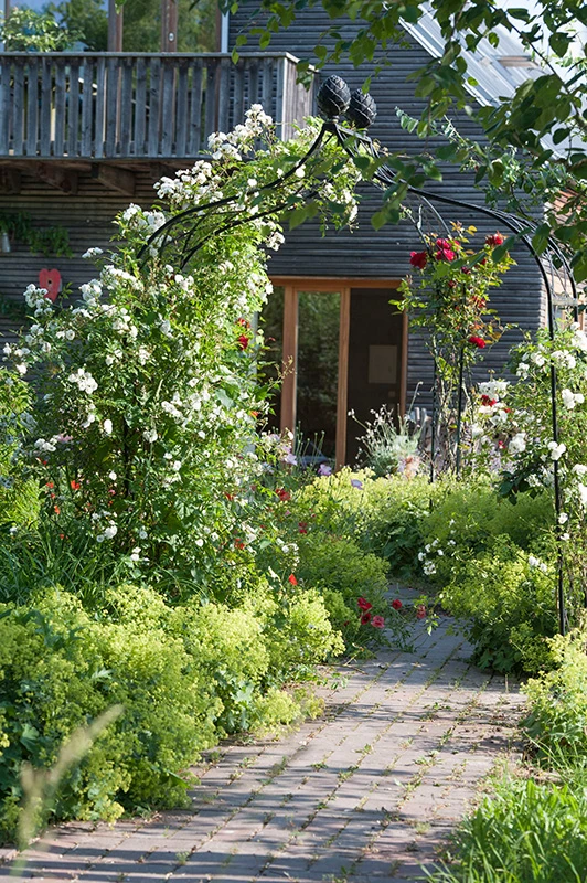 Kiftsgate Garden Arch 5 Kiftsgate Garden Arch - Image 5