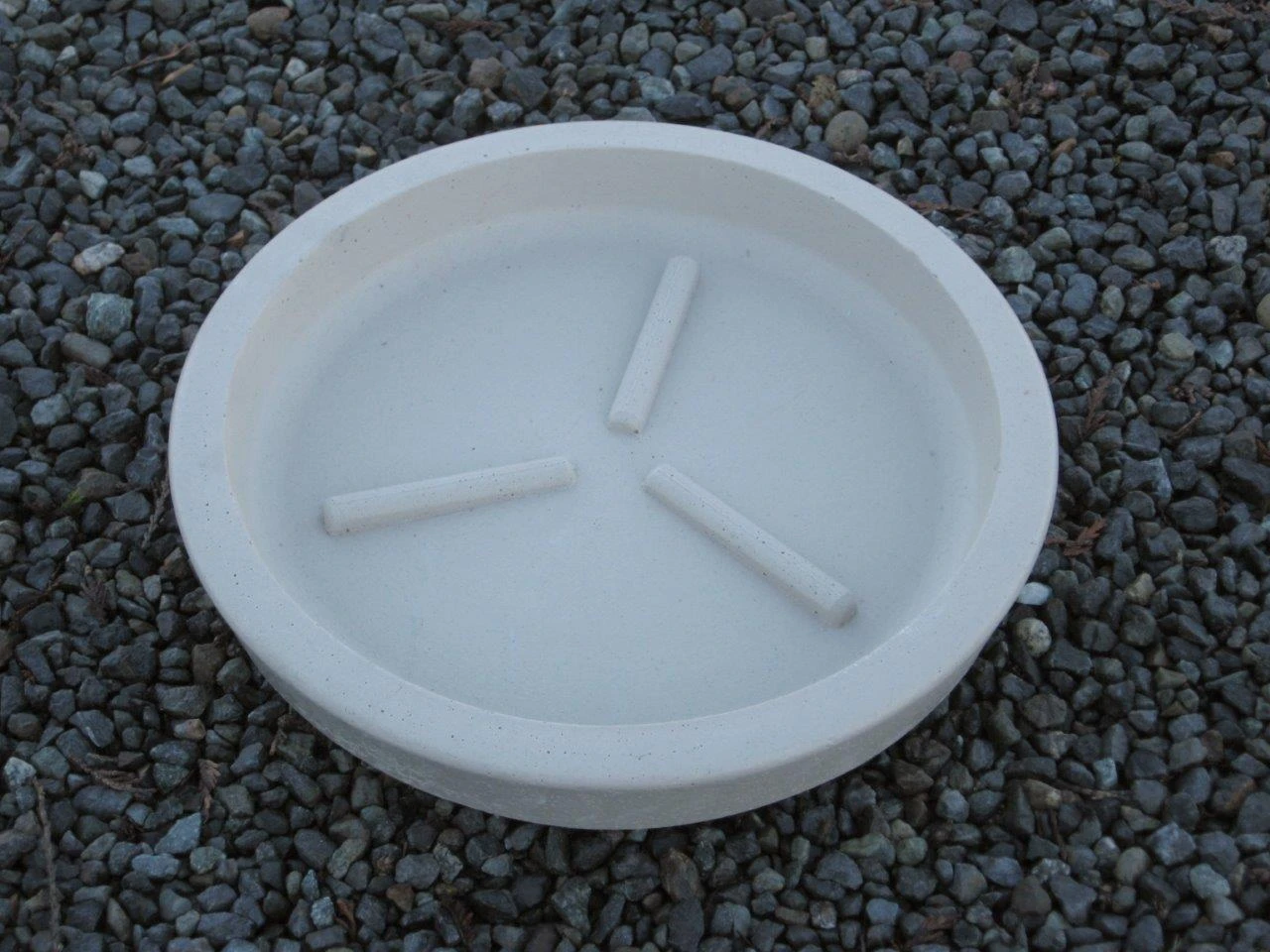 Round Saucer For Concrete Planter 6 Round Saucer For Concrete Planter - Image 6